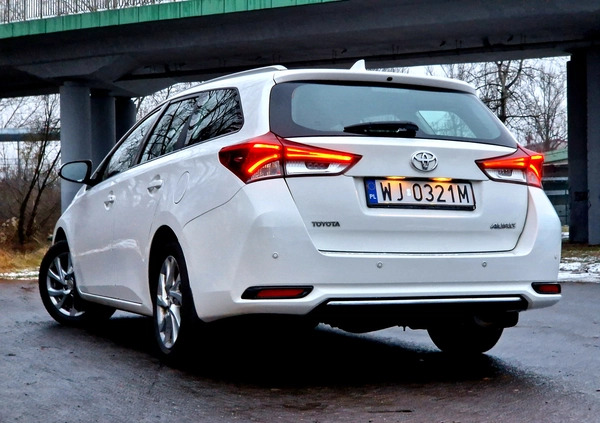 Toyota Auris cena 36900 przebieg: 223000, rok produkcji 2015 z Warszawa małe 704